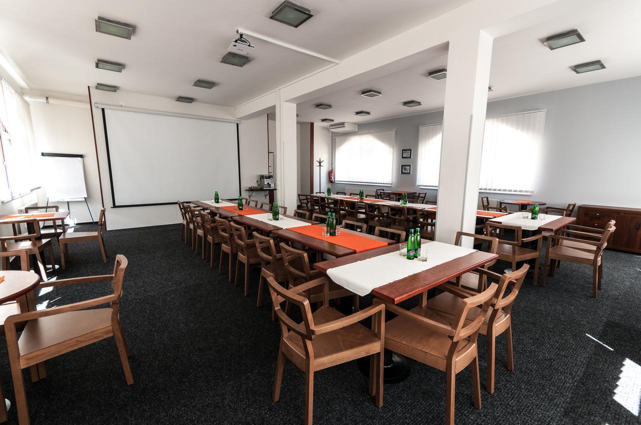 Hotel Slunecni Dvur Brno Exteriör bild