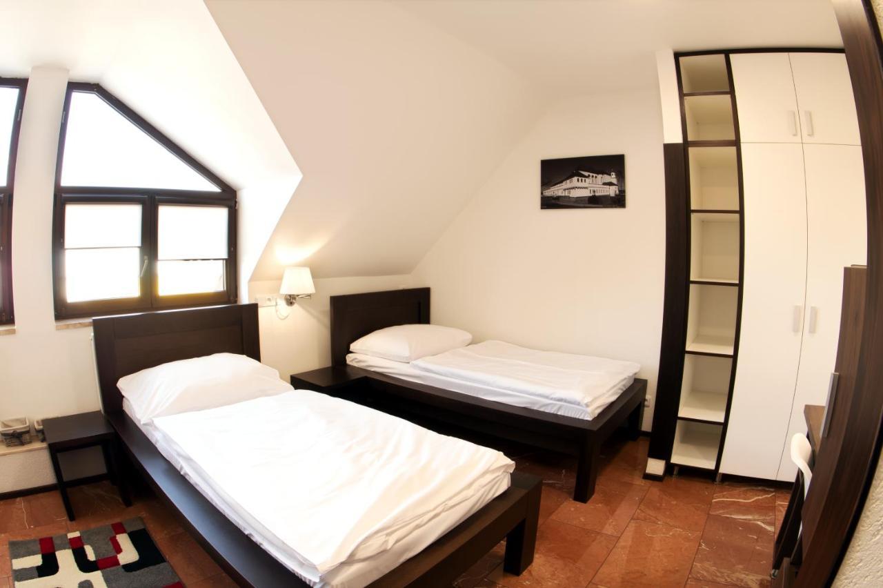 Hotel Slunecni Dvur Brno Exteriör bild