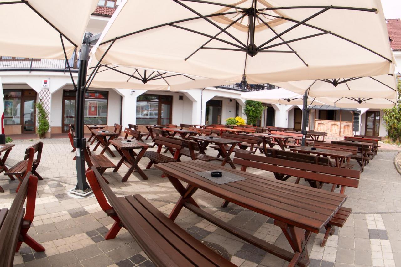 Hotel Slunecni Dvur Brno Exteriör bild
